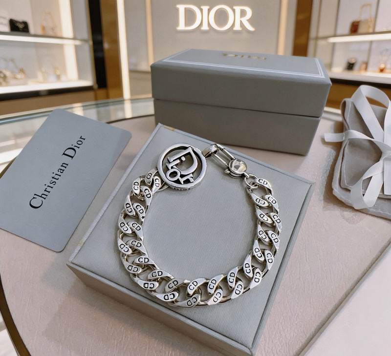 Dior Bracelet 06yxs10
